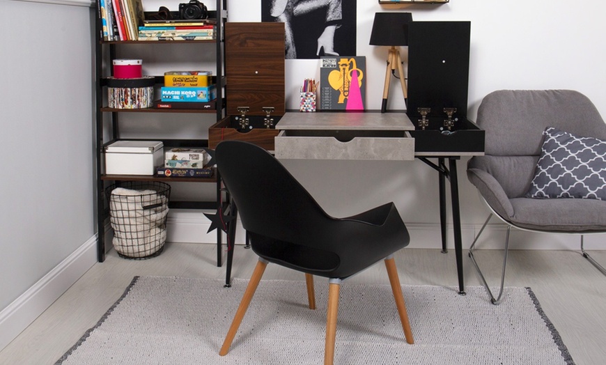 Image 12: Scandinavisch bureau