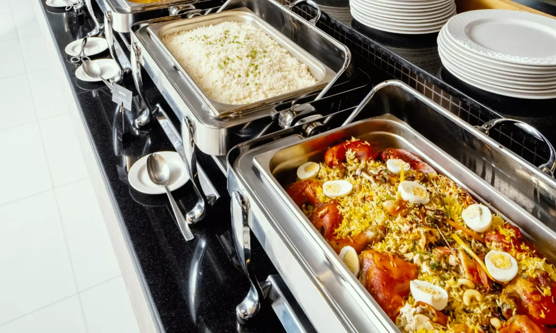 Enjoy an Enticing International Iftar Buffet with Mixed Grill & Ouzi