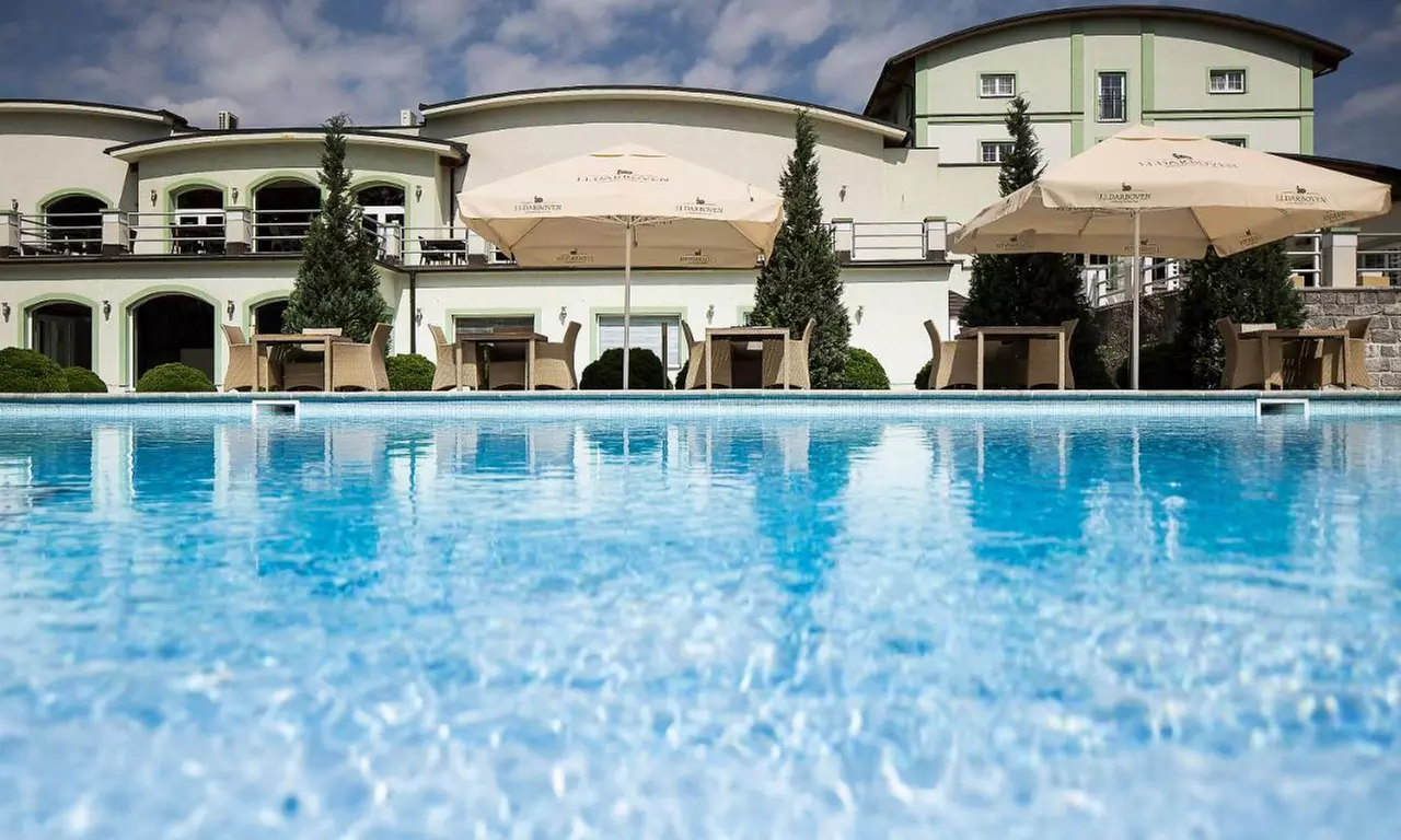 Pilsen: 1 bis 3 Nächte für Zwei mit Frühstück, Wellness, opt. mit Halbpension, im 4* Parkhotel Plzen - Primary Image