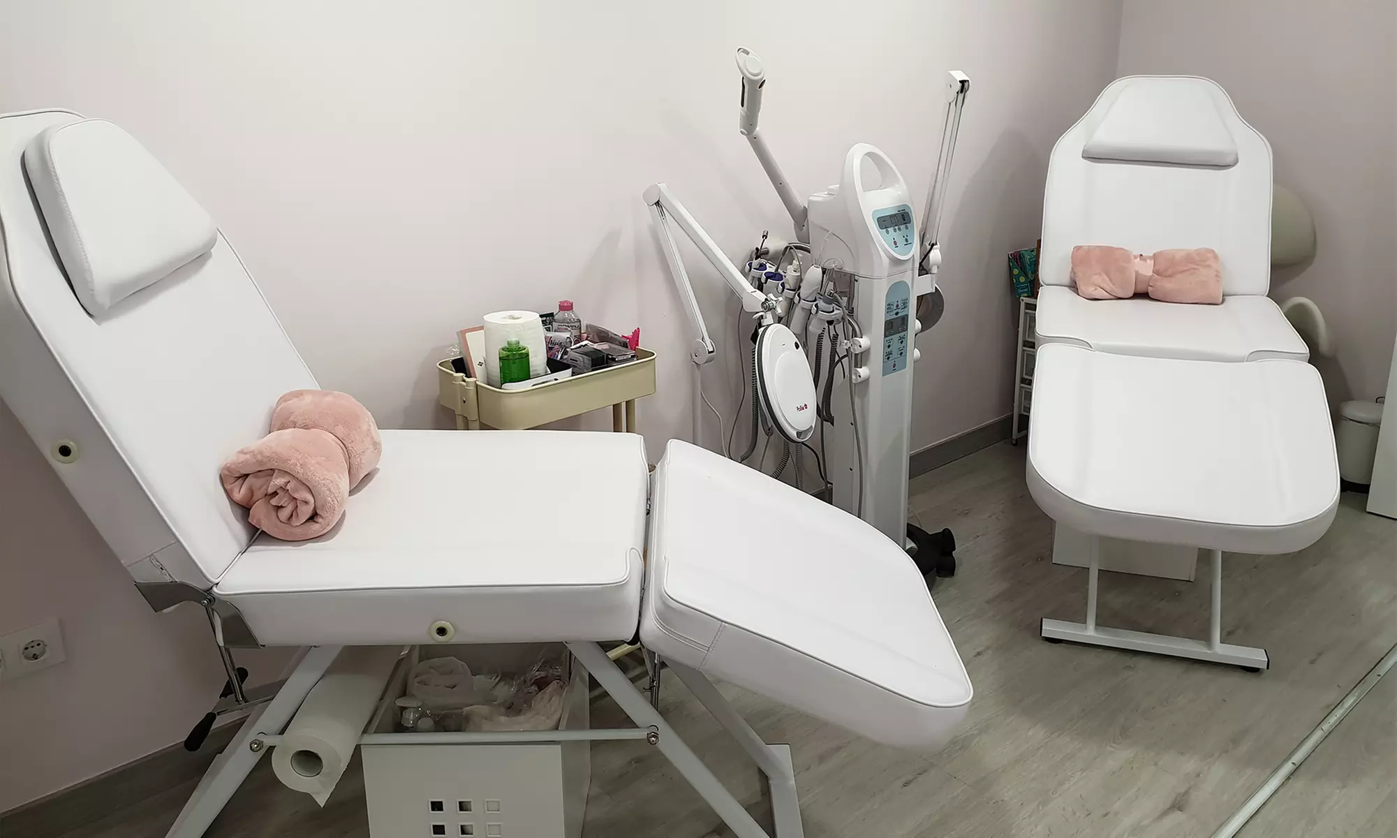 Laminado de cejas y lifting de pestañas en Mimosi Belleza y Estética