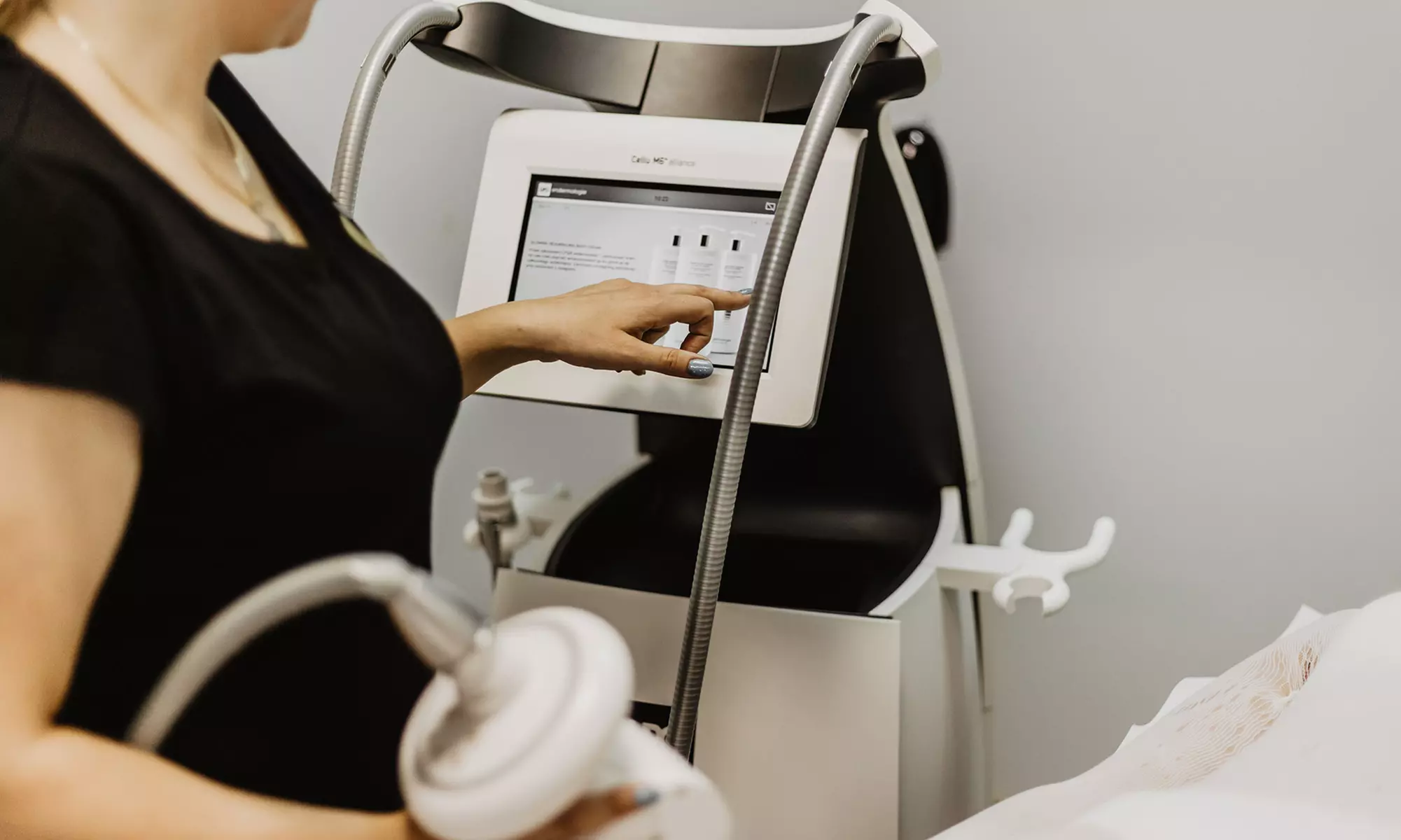 Do 30% zniżki na Masaż - Całe ciało w Salon kosmetyczny Klinika Urody i Spa