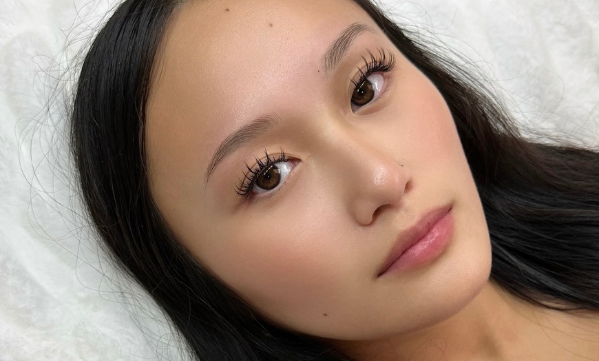 Image 3: Up to 56% Off on Eyelash Extensions at Uniqla Beauty Lounge