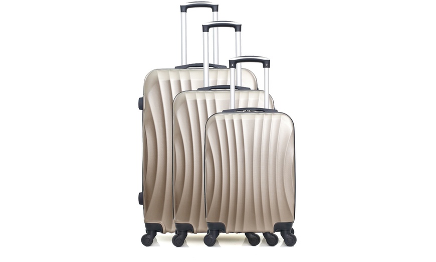 Image 2: Hero Set of Three Suitcases