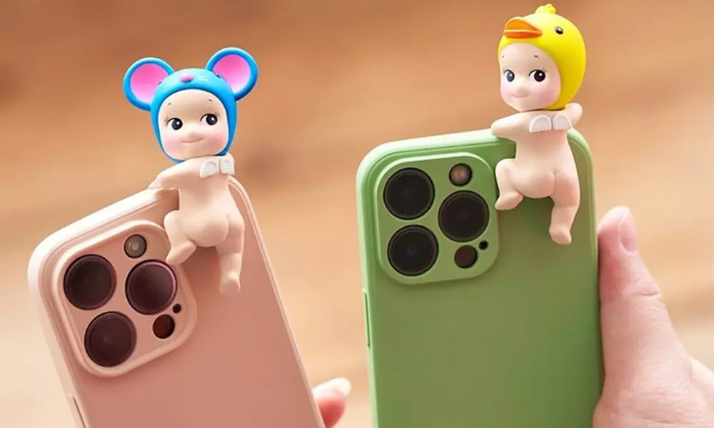 1, 3 ou 6 mini anges pour décorer votre portable ou ordinateur - Primary Image