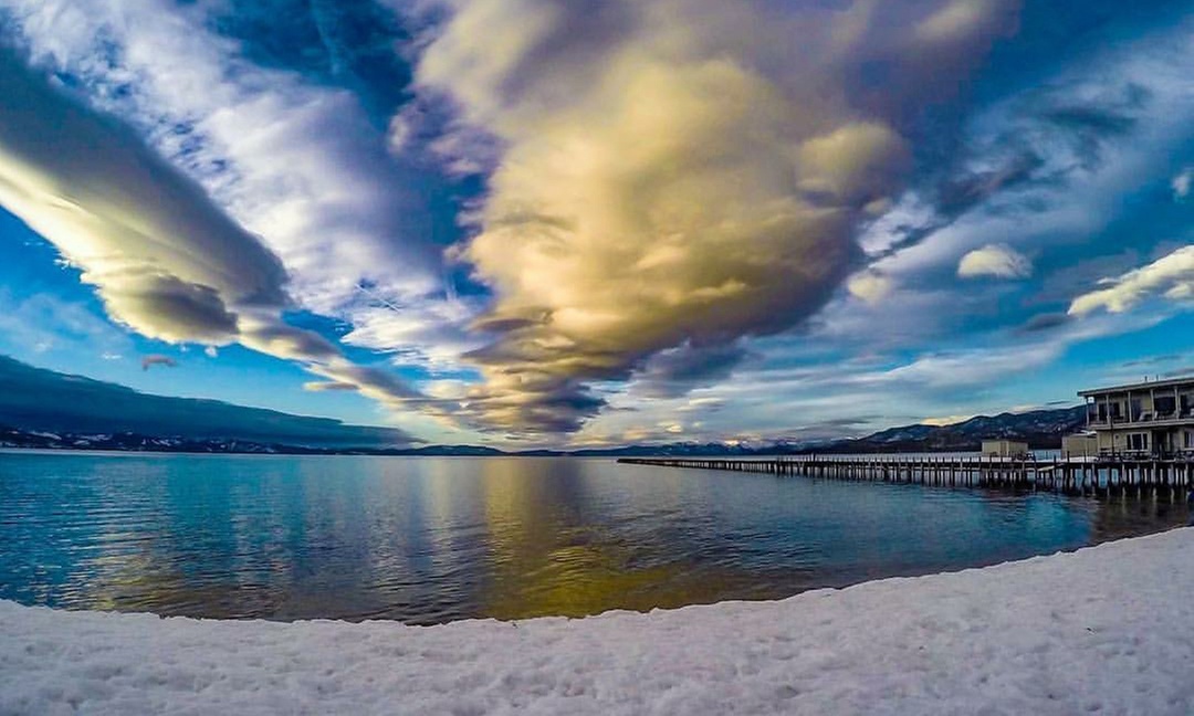 Luxury Lakeside Resort in Tahoe - Book Now!