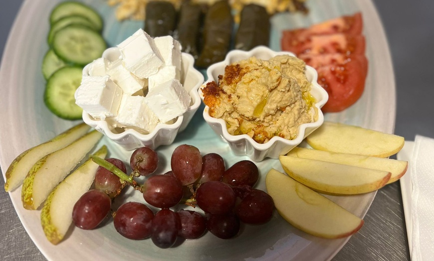 Image 1: Persisches Frühstück für Zwei im Süden Cafe