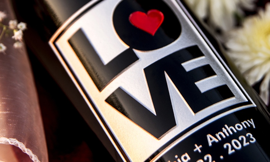 Image 9: Personalized Wedding Gifts & Favors - Custom Etched Wine