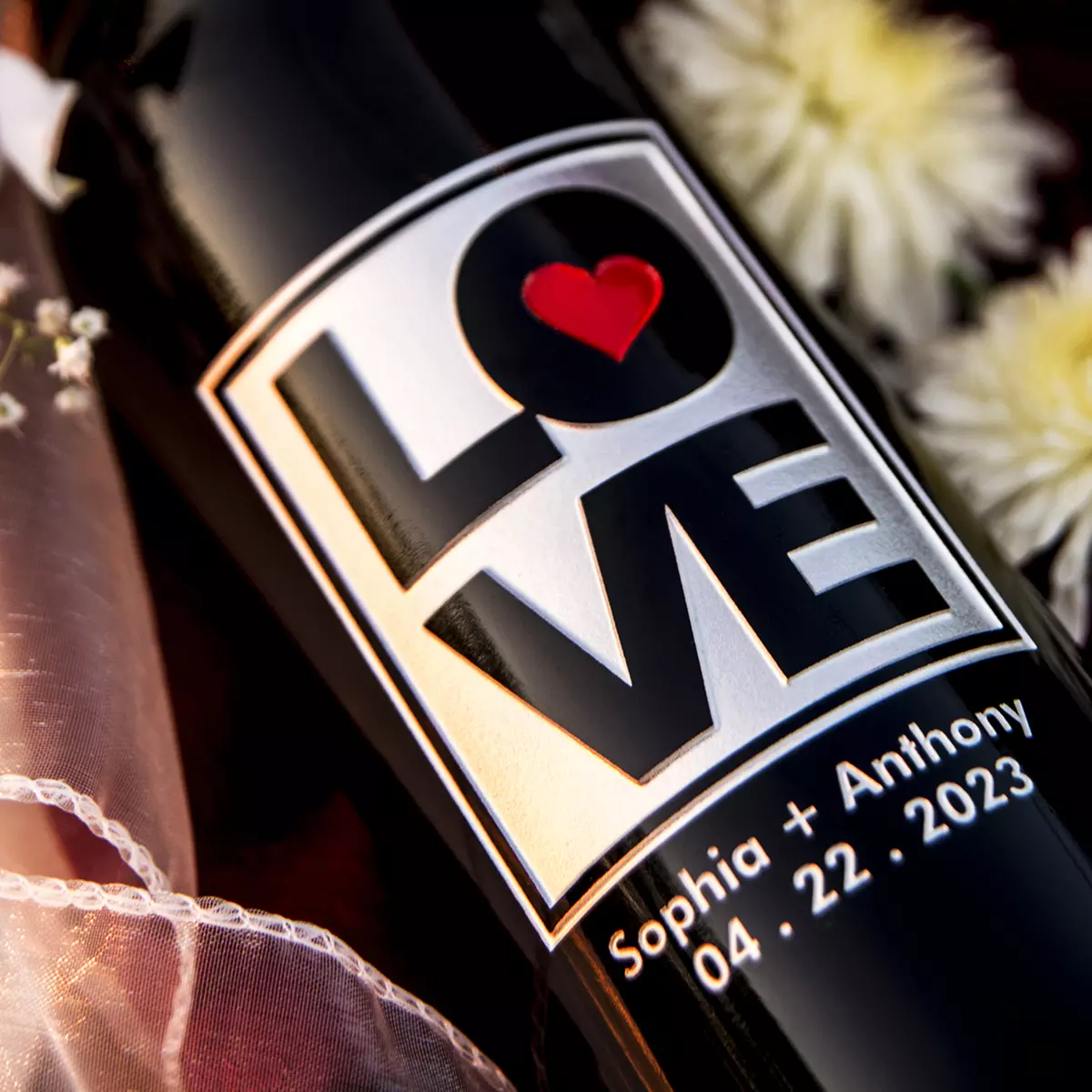 Personalized Wedding Gifts & Favors - Custom Etched Wine