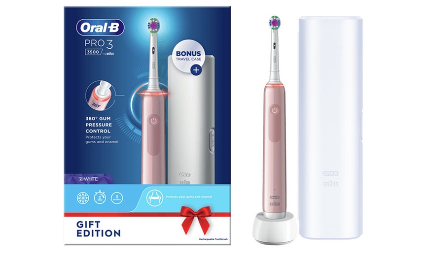 Image 5: Oral-B Pro 3 3500 Electric Toothbrush with Smart Sensor Cross Action