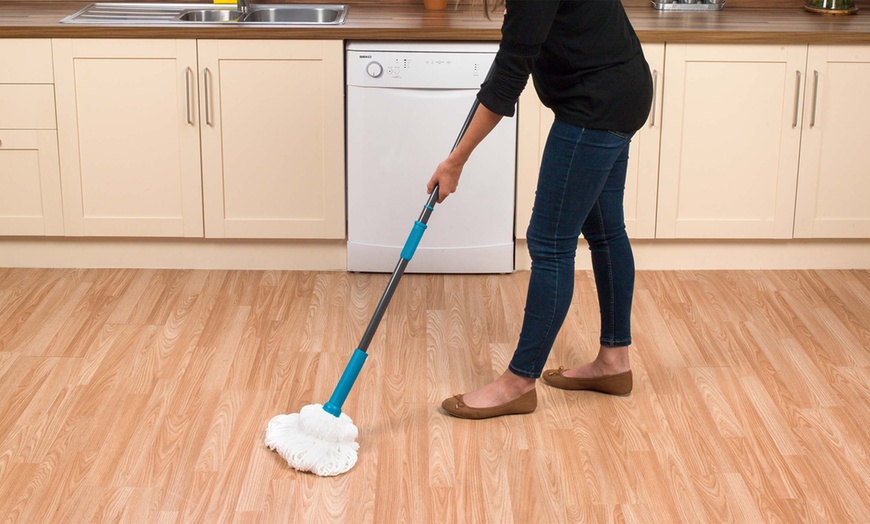 Image 3: Beldray 14L Bucket Sponge Mop