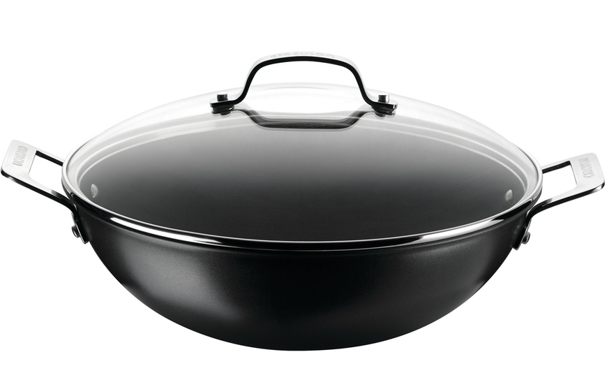 Image 1: Circulon Hard Anodised Wok