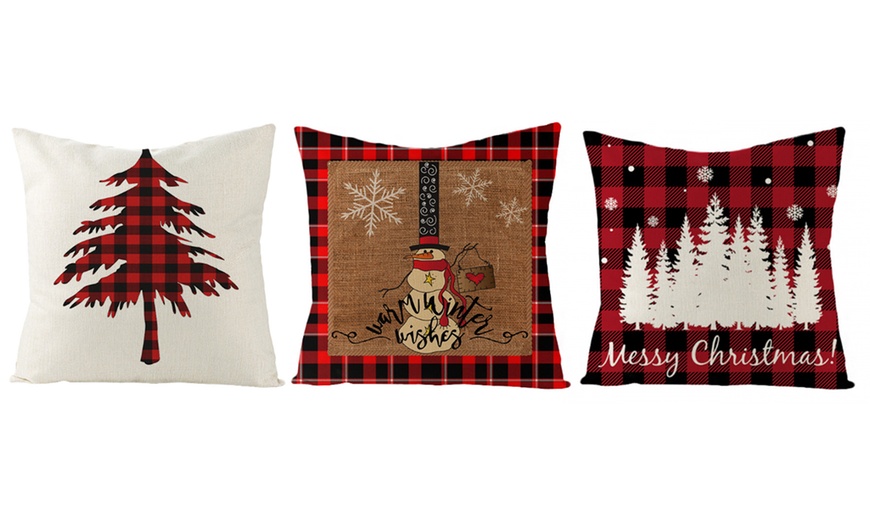 Image 24: Christmas Cushion Cover