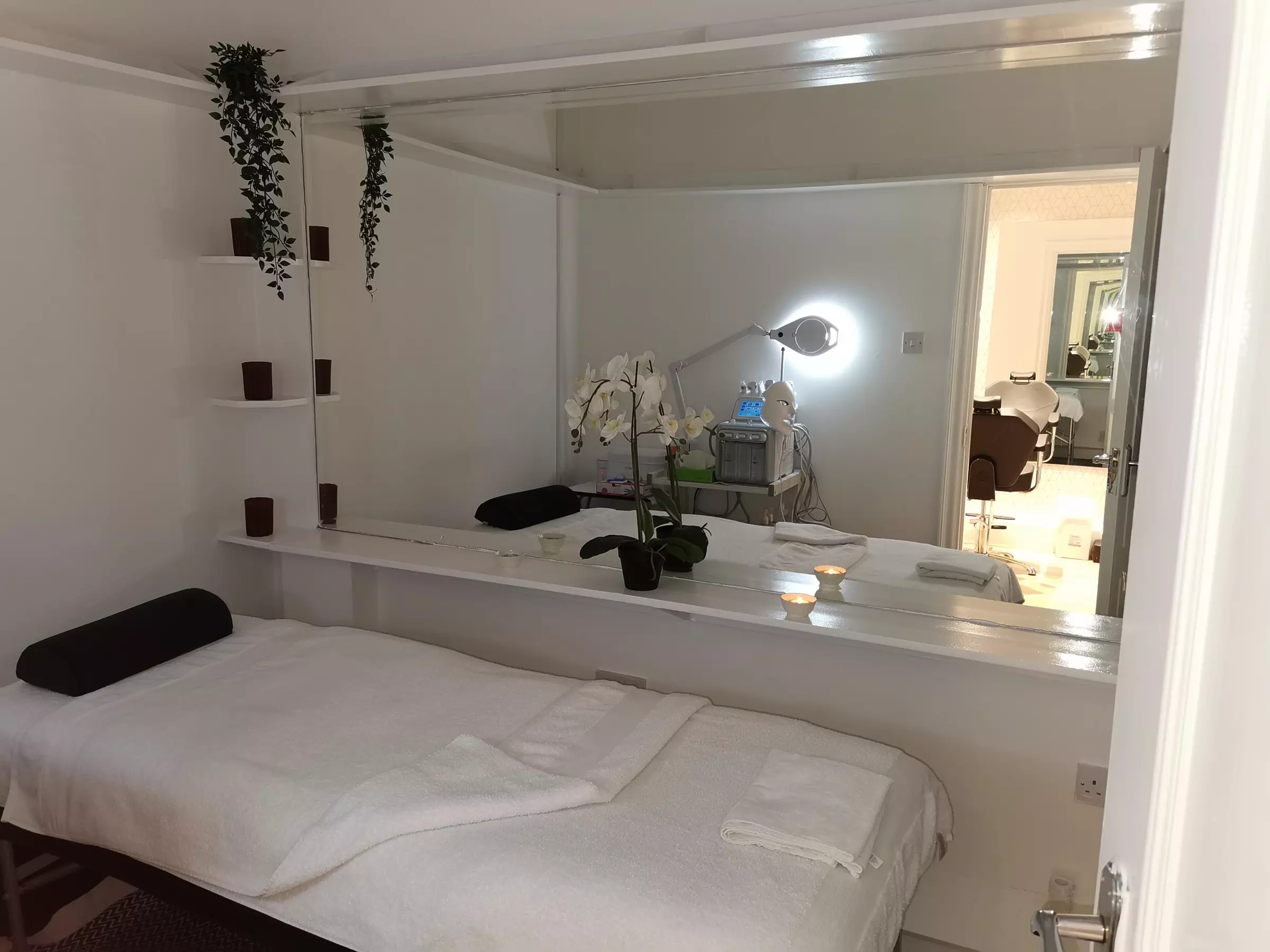 Up to 34% Off on  at Pink Beauty Clinic