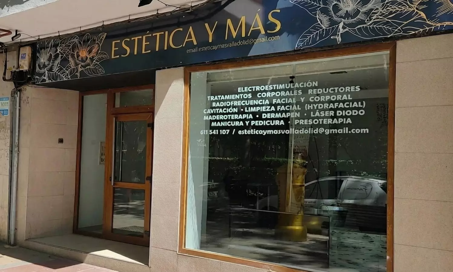 1 o 4 sesiones de limpieza facial con exfoliación y mascarilla