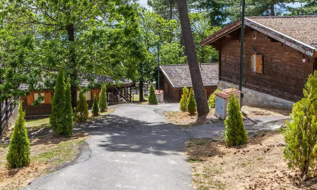 Lucca: camera o chalet Classic con colazione, cena e E-bike