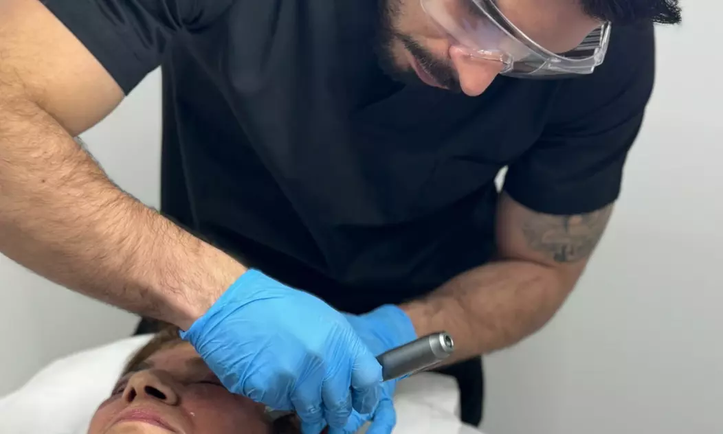 Tratamiento reafirmante inyectado con opción a retoque y mesoterapia