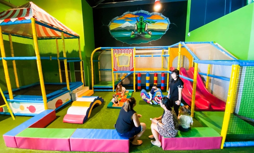 Image 2: Trampoline Park Entry at Flip Out Revesby