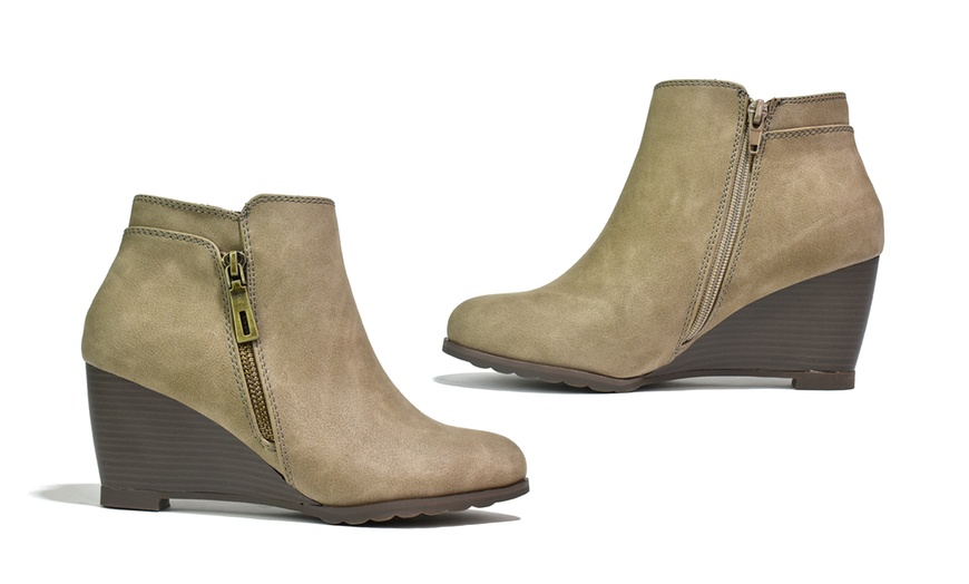 Image 15: Women's Wedge Heel Ankle Boots