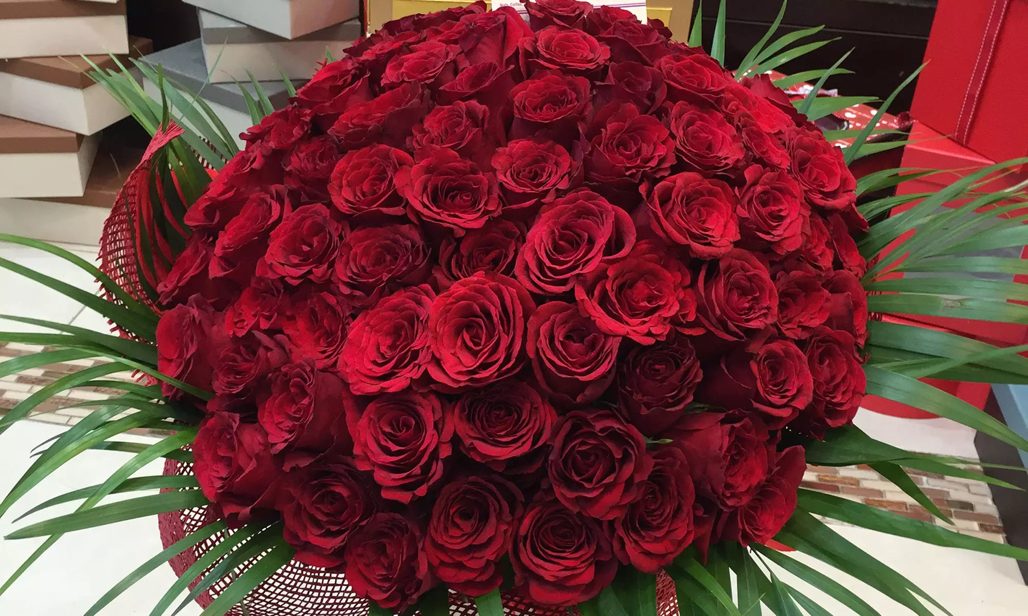 50 to 200 Roses and Card