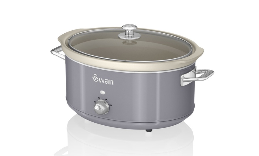 Image 66: Swan 1.5L, 3.5L or 6.5L Retro-Style Slow Cooker