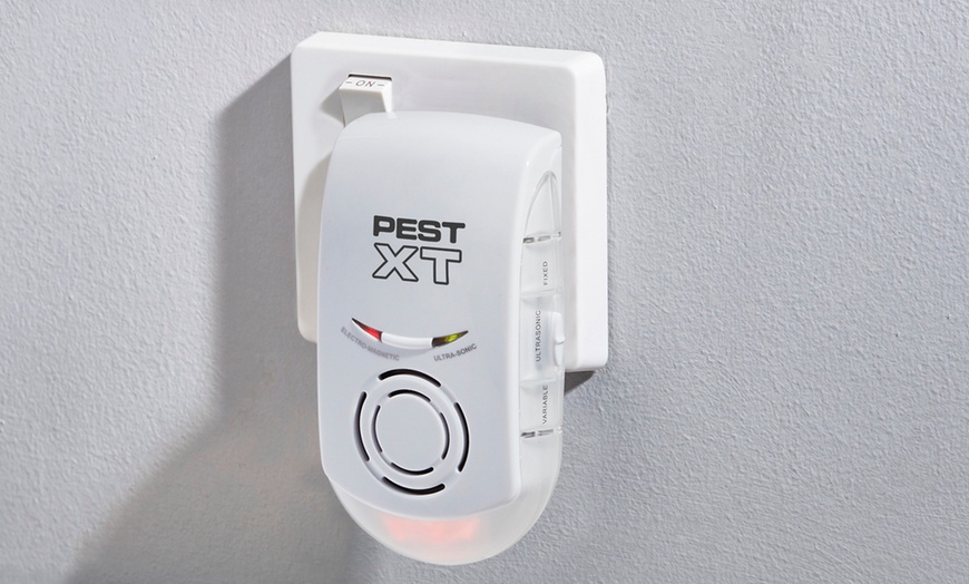 Image 1: Advanced Indoor Pest Repeller