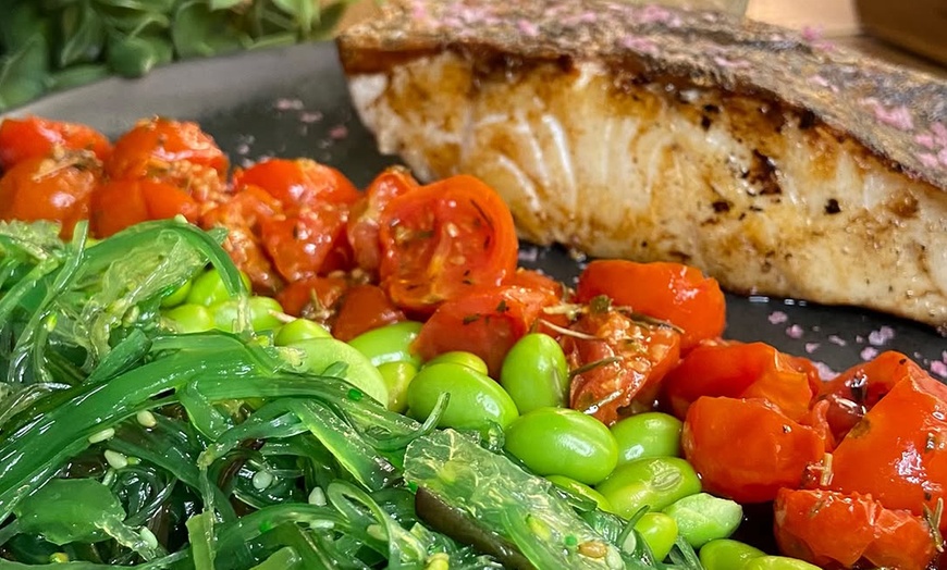 Image 3: Menú internacional para 2 personas con entrante, postre y bebida