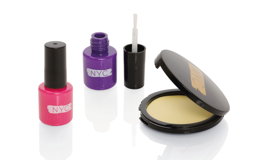 Image 9: New York Toy Make-Up Set