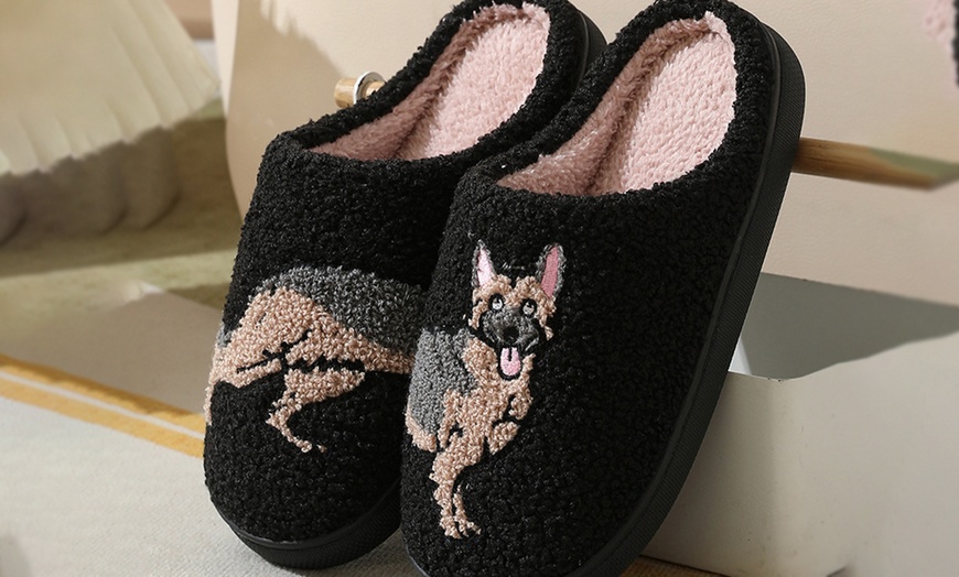 Image 3: Cartoon Animals Print Slippers 