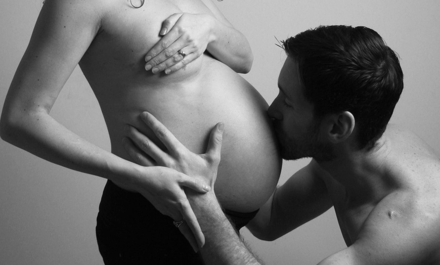 Image 5: Bump-to-Baby Photoshoot, Prints