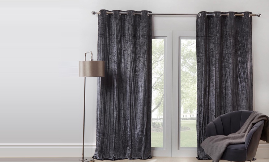 Image 3: Velvet Lined Eyelet Curtains
