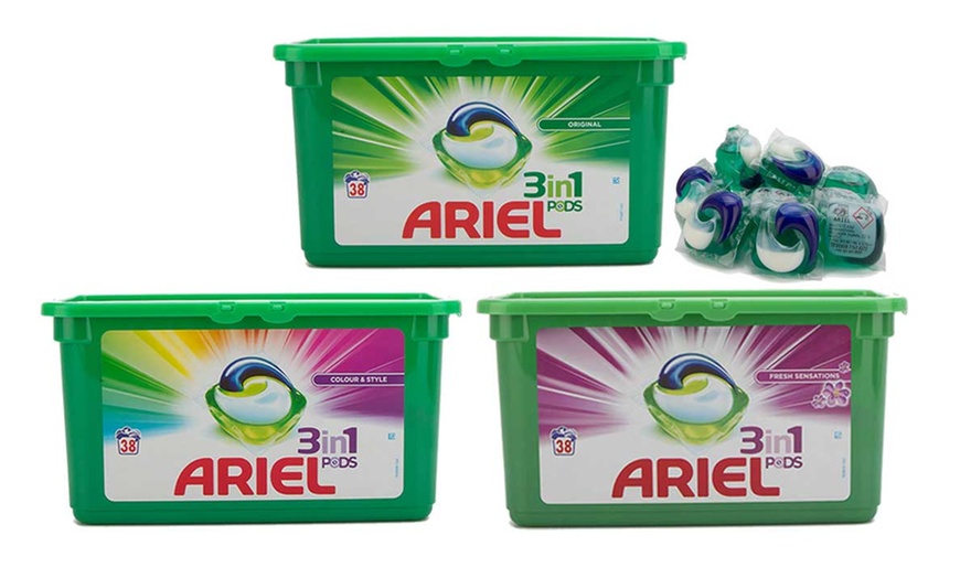 Image 1: Ariel 3-in-1 Washing Pods