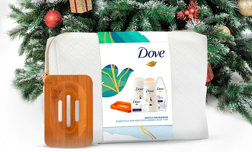 Image 3: Dove Gently Nourishing Essentials Washbag Gift Set with Soap Tray