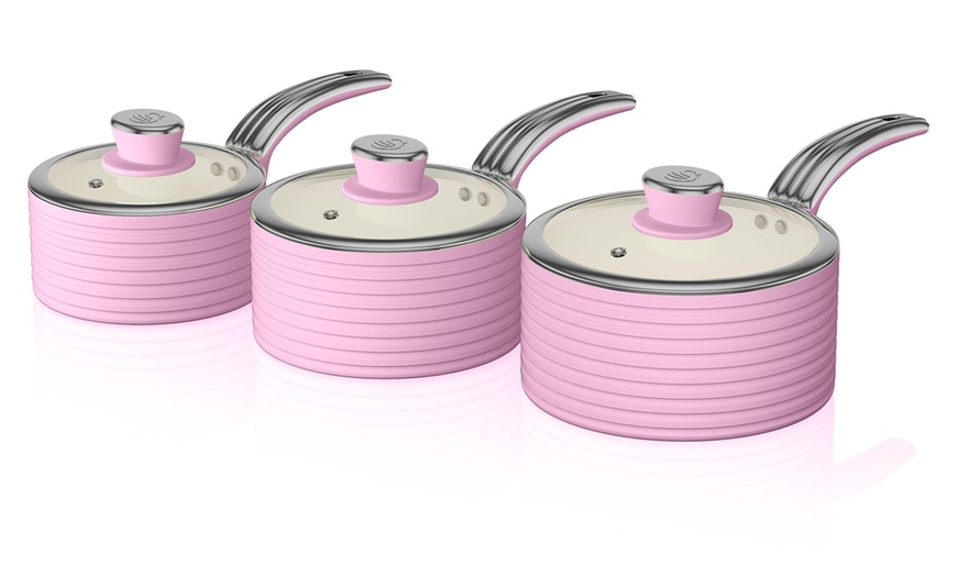 Image 7: Swan Three-Piece Saucepan Set