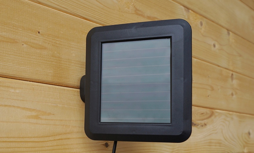 Image 4: Solar Shed Light with Remote Control