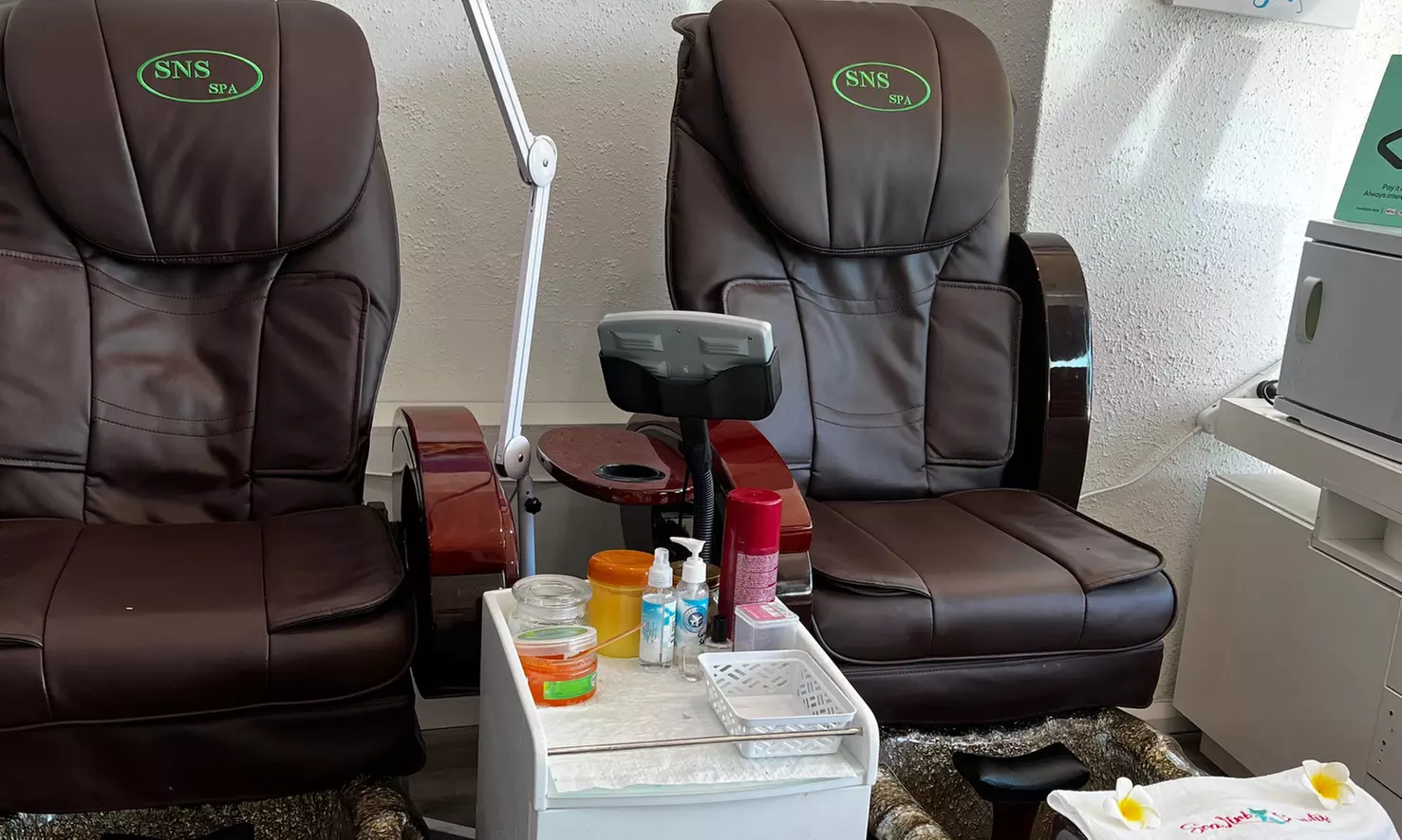 Up to 27% Off on Mani-Pedi - Shellac / No-Chip / Gel at SeaLink Beauty Massage and Spa