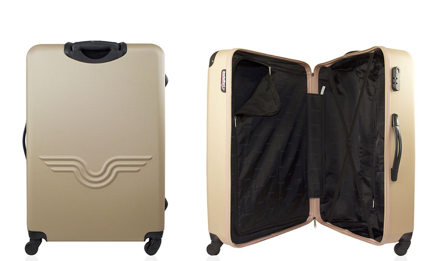 Image 30: Set of 3 Suitcases