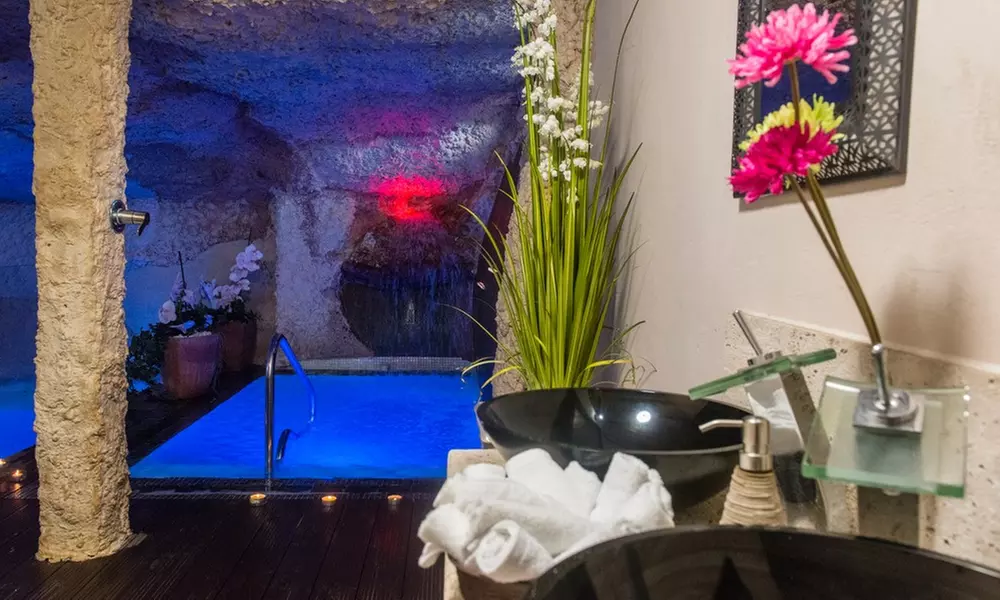 Relax en Guadalajara: Noche de Hotel Rural con Acceso a Spa en Hita