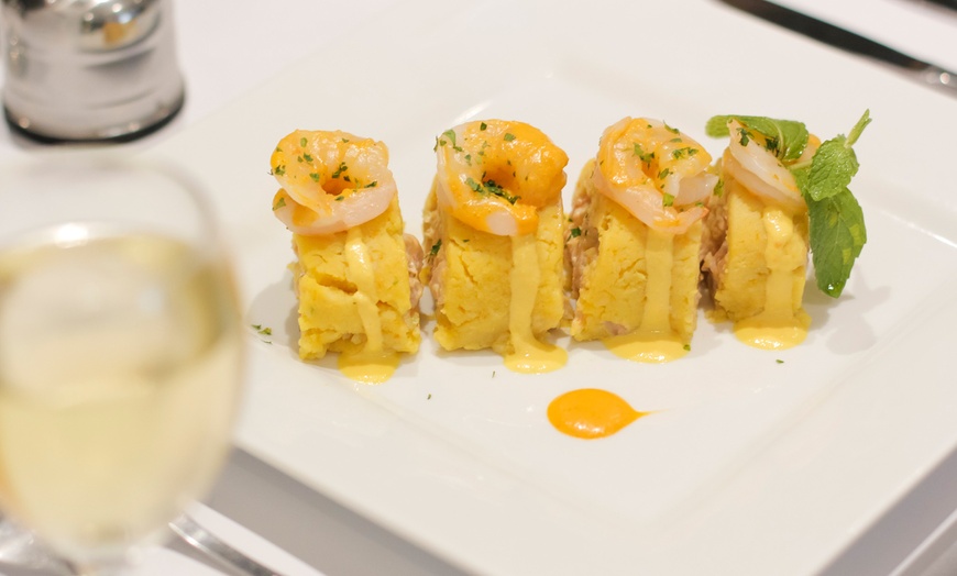 Image 10: 2-Course Peruvian Meal + Wine