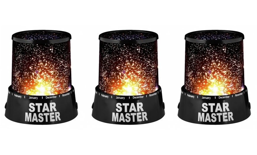 Image 5: 1, 2 o 3 proiettori di stelle LED per bambini