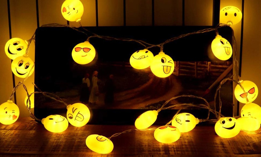 Image 5: Battery-Powered LED Emoji Light