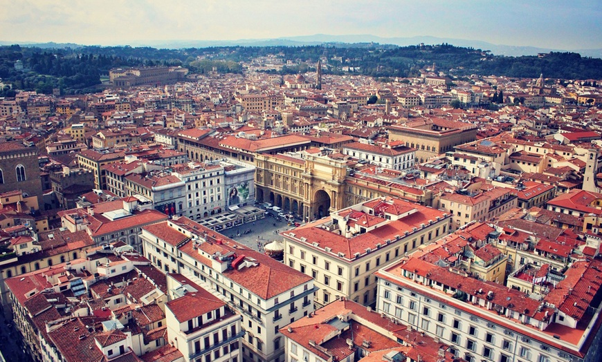 Image 16: Florence: Romantic Double Room with Breakfast