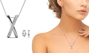 1 of 2 sets van ketting en oorbellen gemaakt met Swarovski®-kristallen