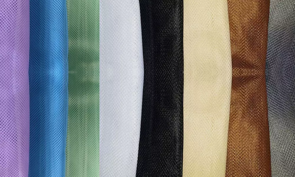 Zanzariera magnetica universale con chiusura calamitata al passaggio