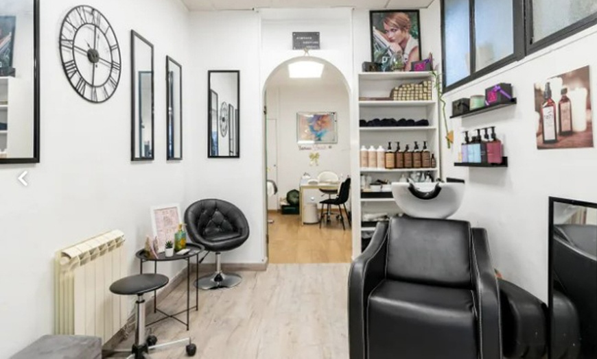 Image 3: Jusqu'à 58% de remise sur Coupe de cheveux - Femme chez Ambiance Coiffure