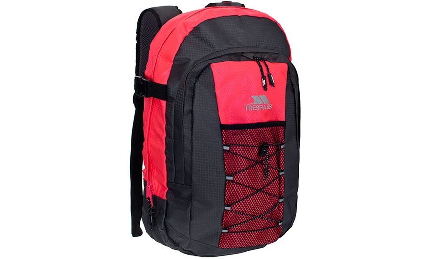 Image 11: Trespass Backpack