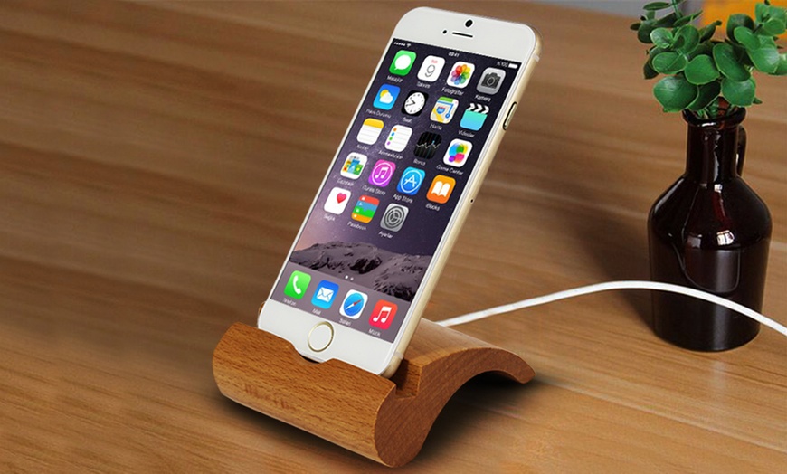 Image 4: Bamboo Phone Holder