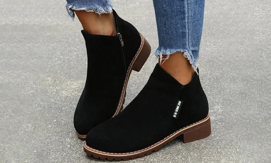 Image 7: Round-Toed Zippered Ankle Boots