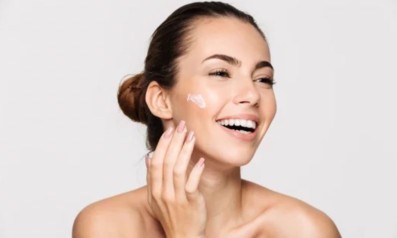 Higiene facial profunda con tratamiento a elegir en Somos Uno Center