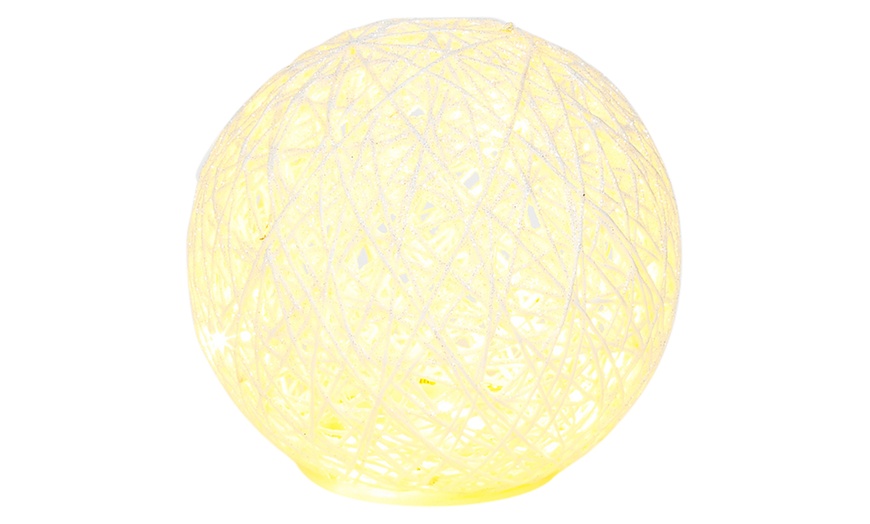 Image 27: Set of Indoor Plastic Ball Lights