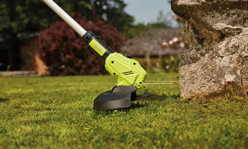 Image 4: Garden Gear Cordless Grass